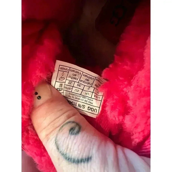 UGG PINK BOOTIES LACE UP FUZZY LINED WOMENS SIZE 3 - Picture 7 of 8